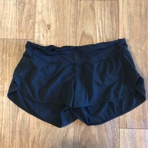 Lululemon black running shorts 8